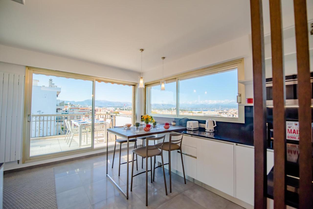 High Standing With Incredible Old And Sea Views * Antibes